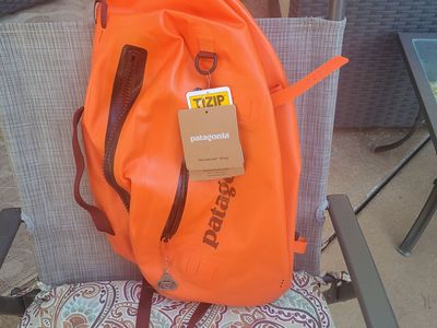 Patagonia Stormfront Sling Orange New