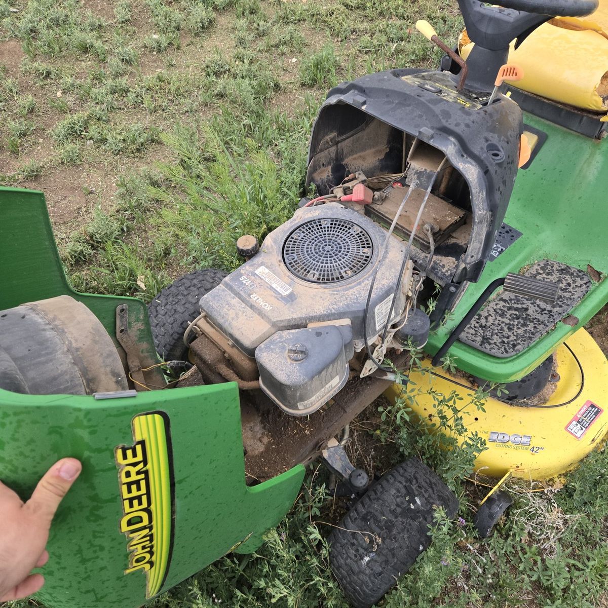 John Deere Mower L110