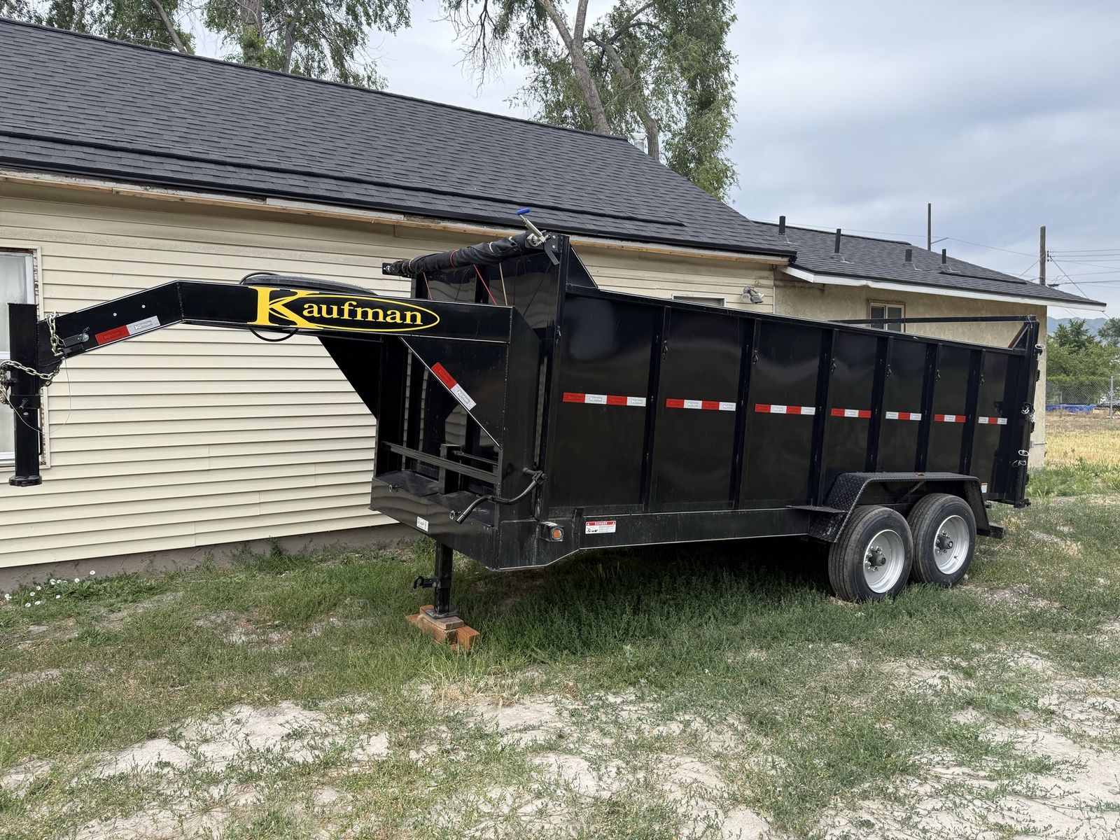 Kaufman Gooseneck Dump Trailer Black Heavy Duty Utility Trailer