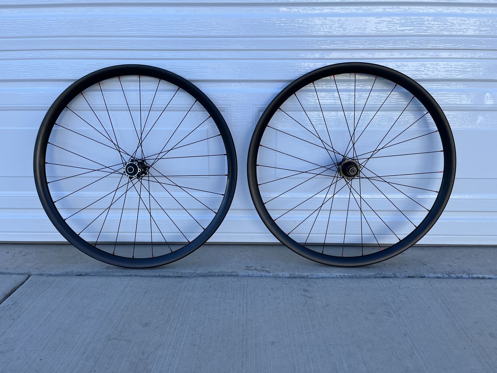 Reynolds Carbon Wheelset, Gravel 650B Clincher DB Shimano 28/28H