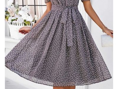 New Petallush Purple Round Neck Short Sleeve Polka Dot Belt Midi Dress, size Small