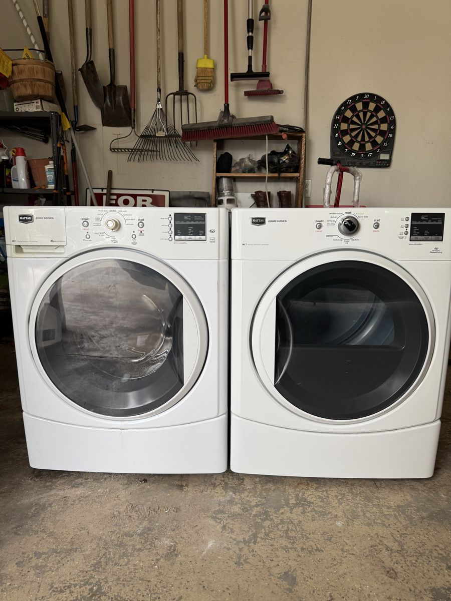 Maytag 2000 Series Front Load Washer & Electric Dryer Set - White