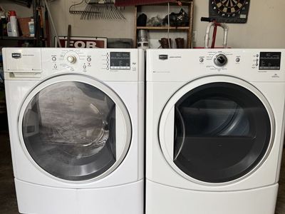 Maytag 2000 Series Front Load Washer & Electric Dryer Set - White