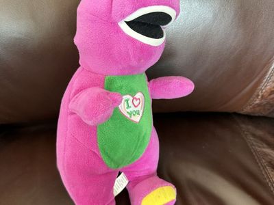 Fisher Price Singing Stuffed Animal 11"