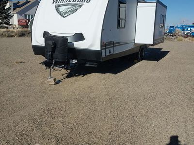 2020 Winnebago Minnie Travel Trailer - Bumper Pull RV with AC & Awning