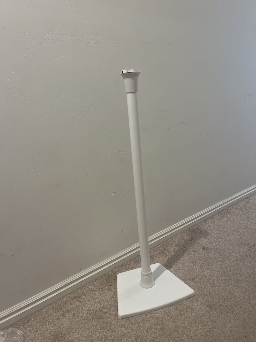 Sonos speaker stand Sanus WSS22-W1 Speaker Stand for Sonos ONE/PLAY:1/PLAY:3 - White, 34" Optimal Height