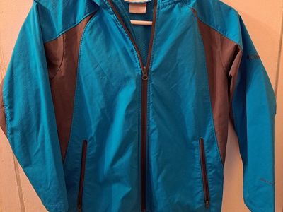 Kids Columbia brand light weight jacket
