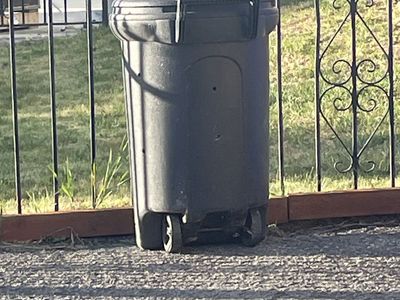 Black Outdoor Compost bin with Lid and Wheels