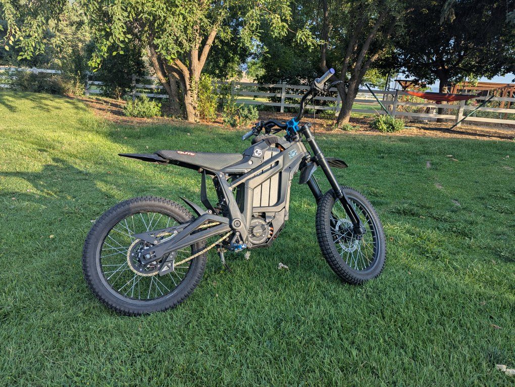 talaria mx5 2025  (loaded with upgrades)