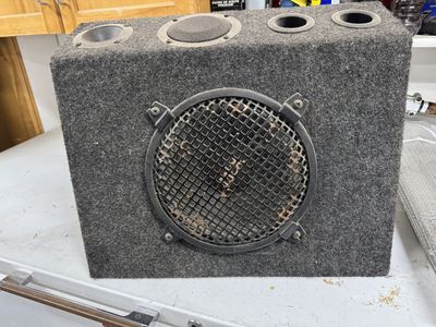 10" Sub And Box