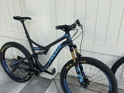 Pivot Mach 429SL Full Suspension Mountain Bike - Boost 148, Fox Fork, XTR rear derailleur, XT shifters and brakes.
