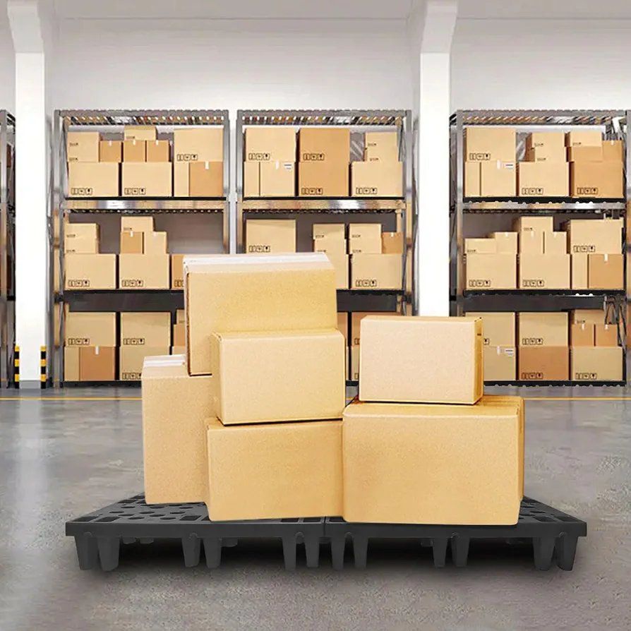 Plastic Pallets 6 pieces