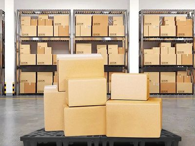 Plastic Pallets 6 pieces