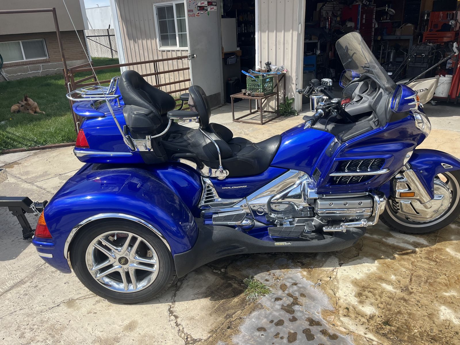 2005 goldwing trike and trailer