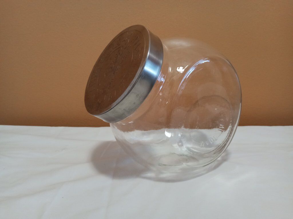 Glass Candy Jars



Mason brand glass slanted cand