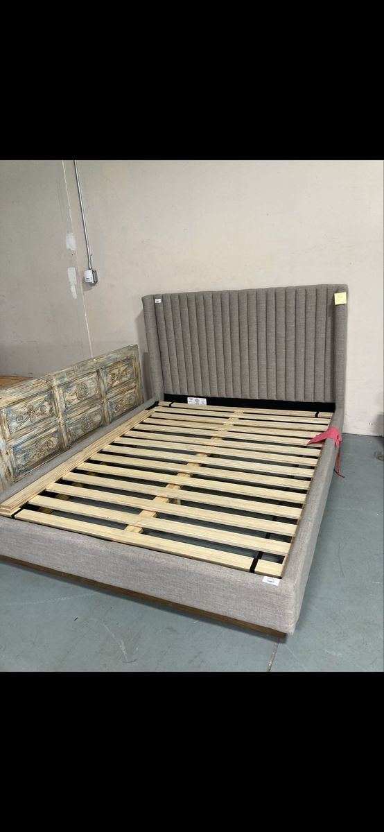 Four Hands Montgomery Bed Queen Size