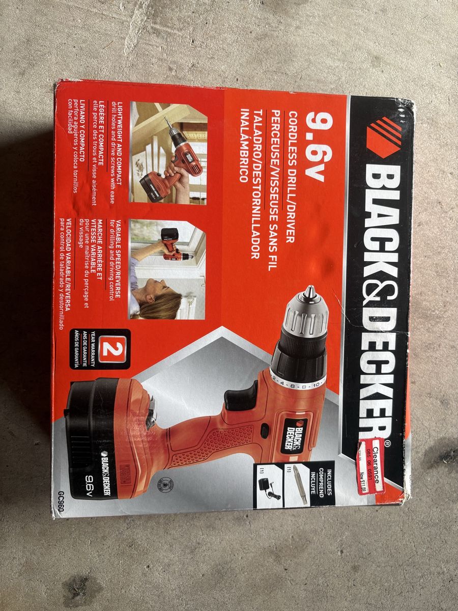 Black & Decker GC960 9.6V Cordless Drill/Driver - Lightweight & Variable Speed