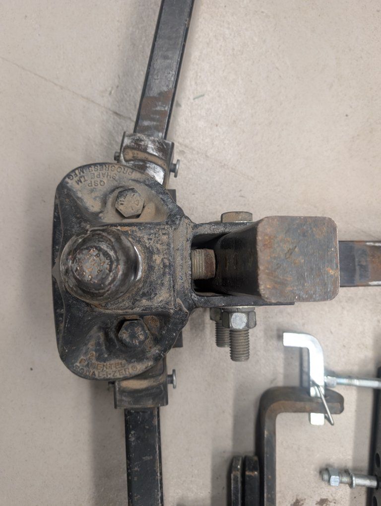 Equal-i-zer 10K 4-Point Sway Control Hitch
