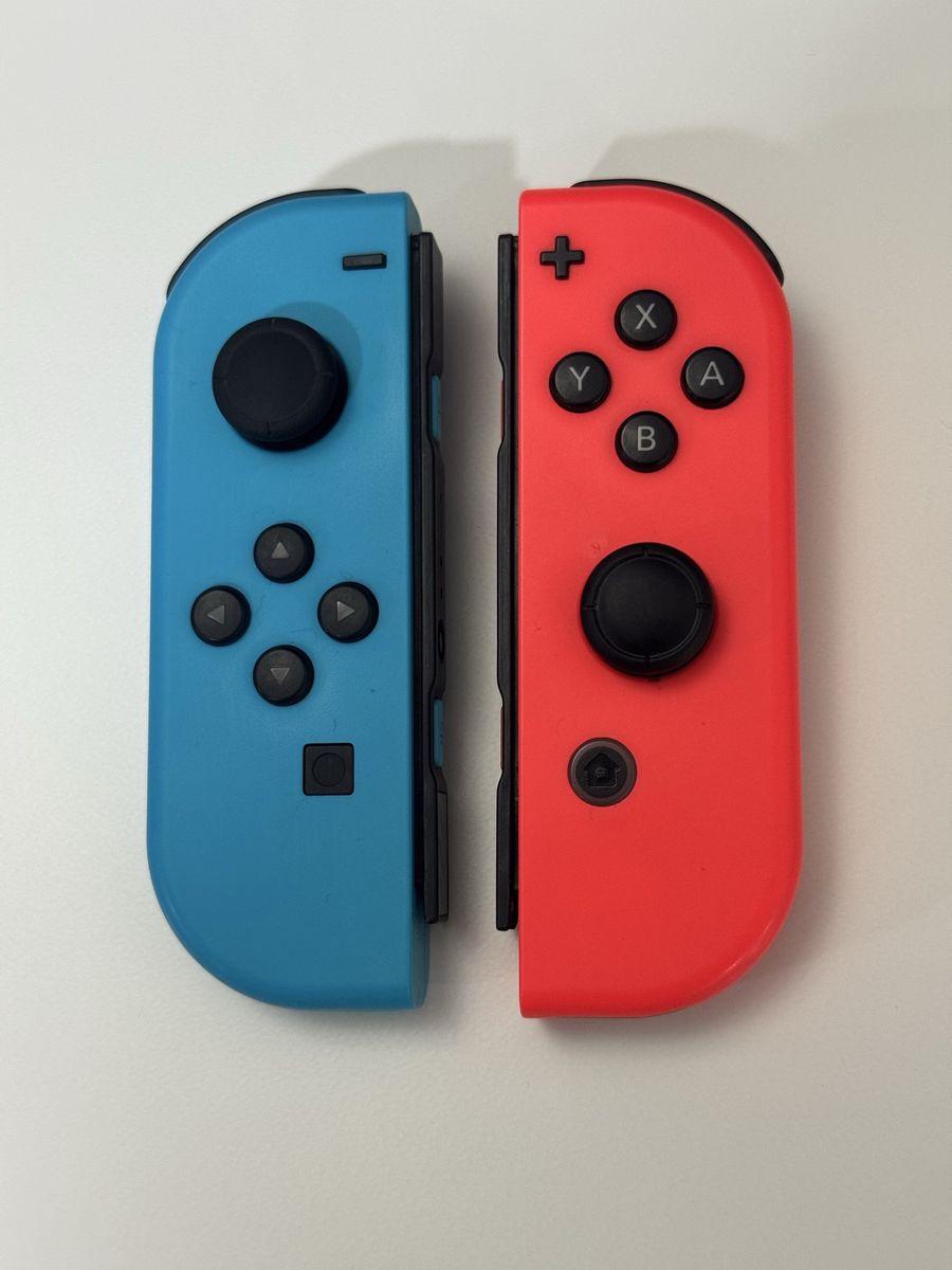 Nintendo Switch Joy Cons / Left & Right Side / Cleaned & Tested