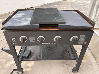 Blackstone 36” 1554 4-Burner Propane Gas Griddle Read Description