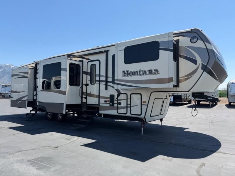 Used 2015 Keystone Montana 3710FL