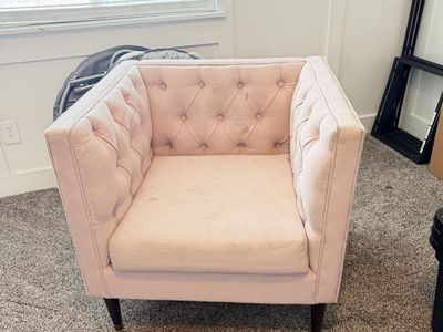 Pink Tufted Accent Armchair with Wooden Legs