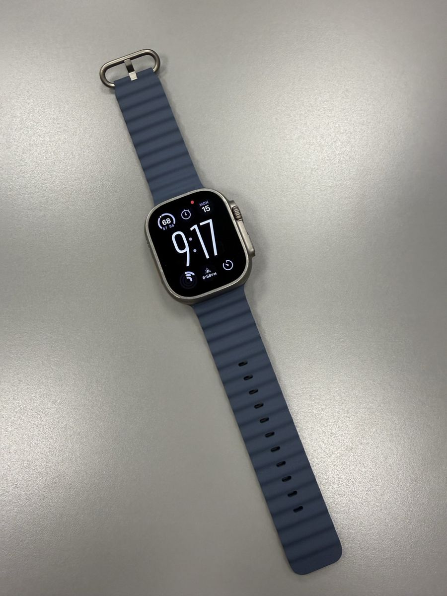Apple Watch Ultra 2 [GPS + Cellular 49mm] Titanium Case
