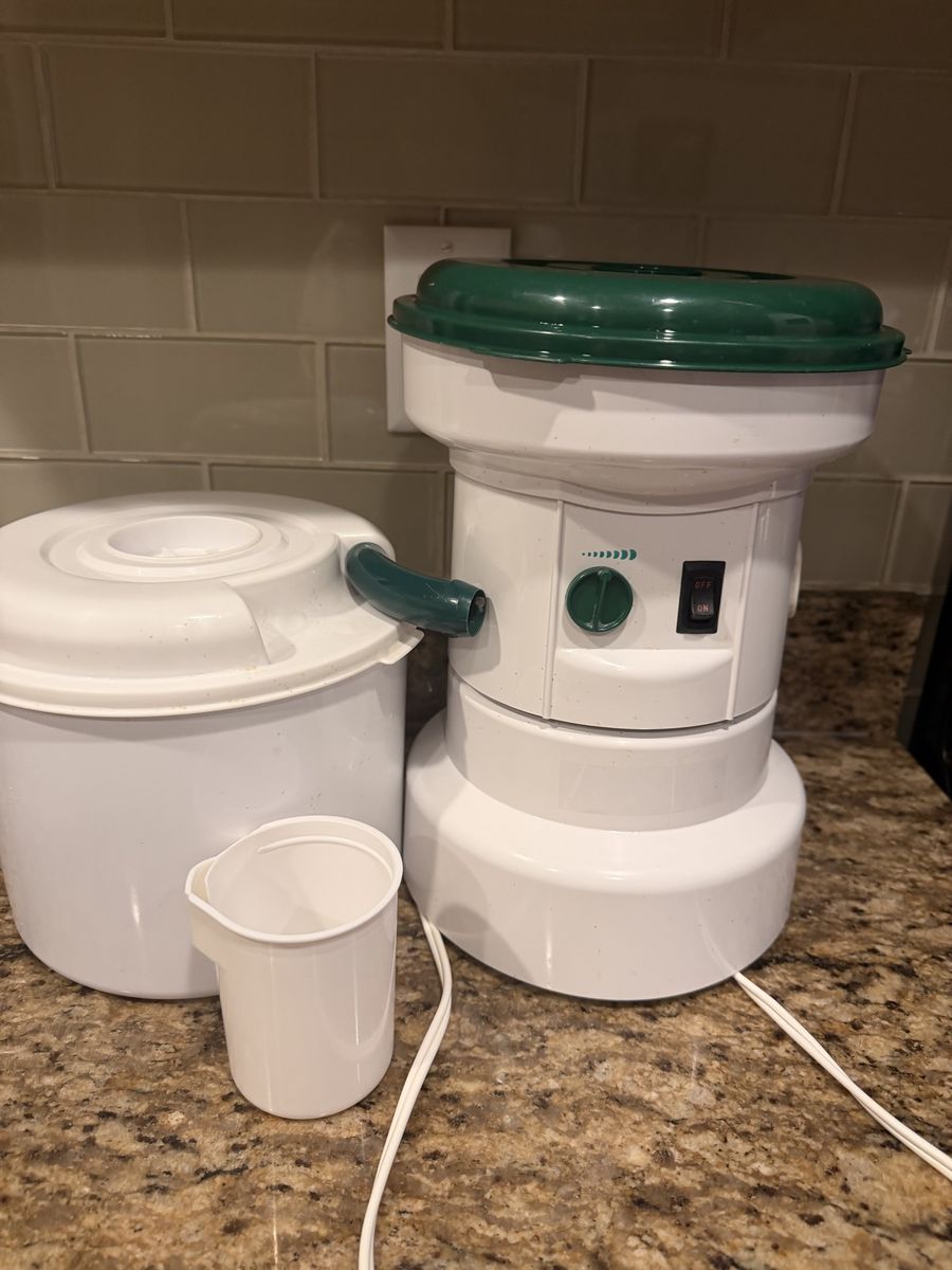 Electric Grain Mill Flour Grinder with Flour Bin and cyclone cup
