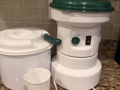 Electric Grain Mill Flour Grinder with Flour Bin and cyclone cup