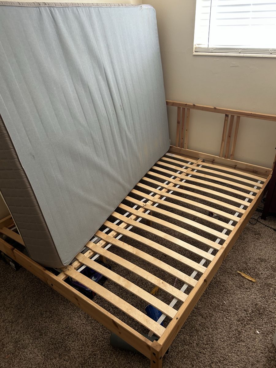 IKEA FJELLSE Wood Full (double) Bed (54” x 74”) Frame w/ Luroy Slats & Mattress