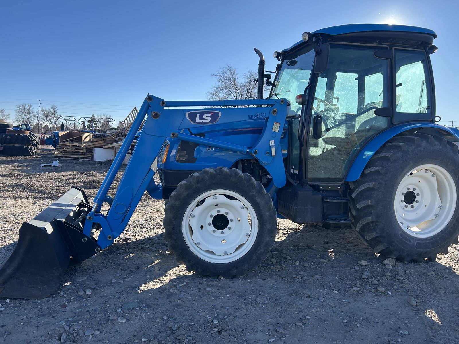 68hp Tractor And Loader