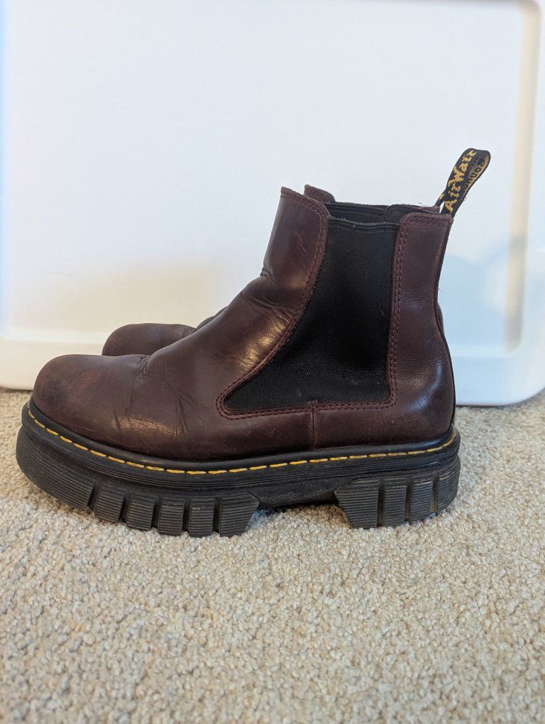 Dr. Martens 2976 Quad Chelsea Boots - Size 9, Maroon/Brown Leather, Platform Soles