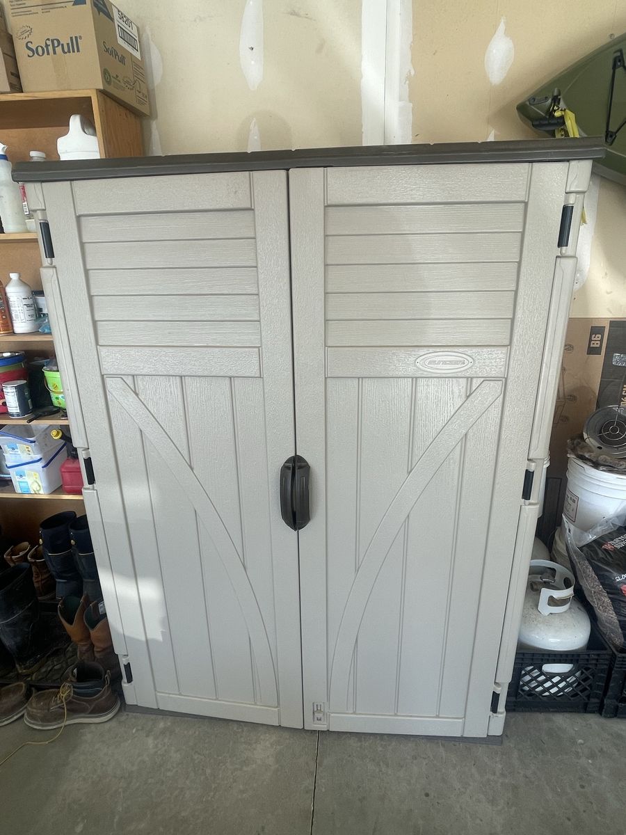Suncast Light Gray Outdoor Storage Shed, Used - Good Condition