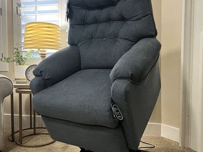Power Lift Recliner Chair - like new, discounted $450