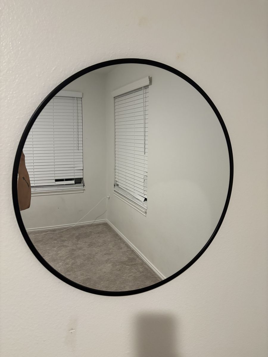 Circle Mirror