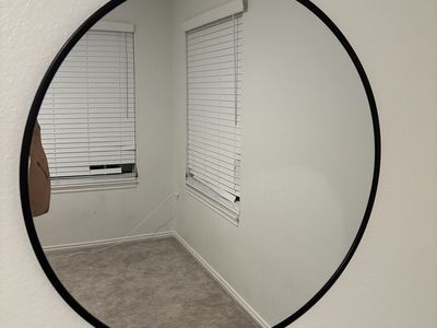 Circle Mirror
