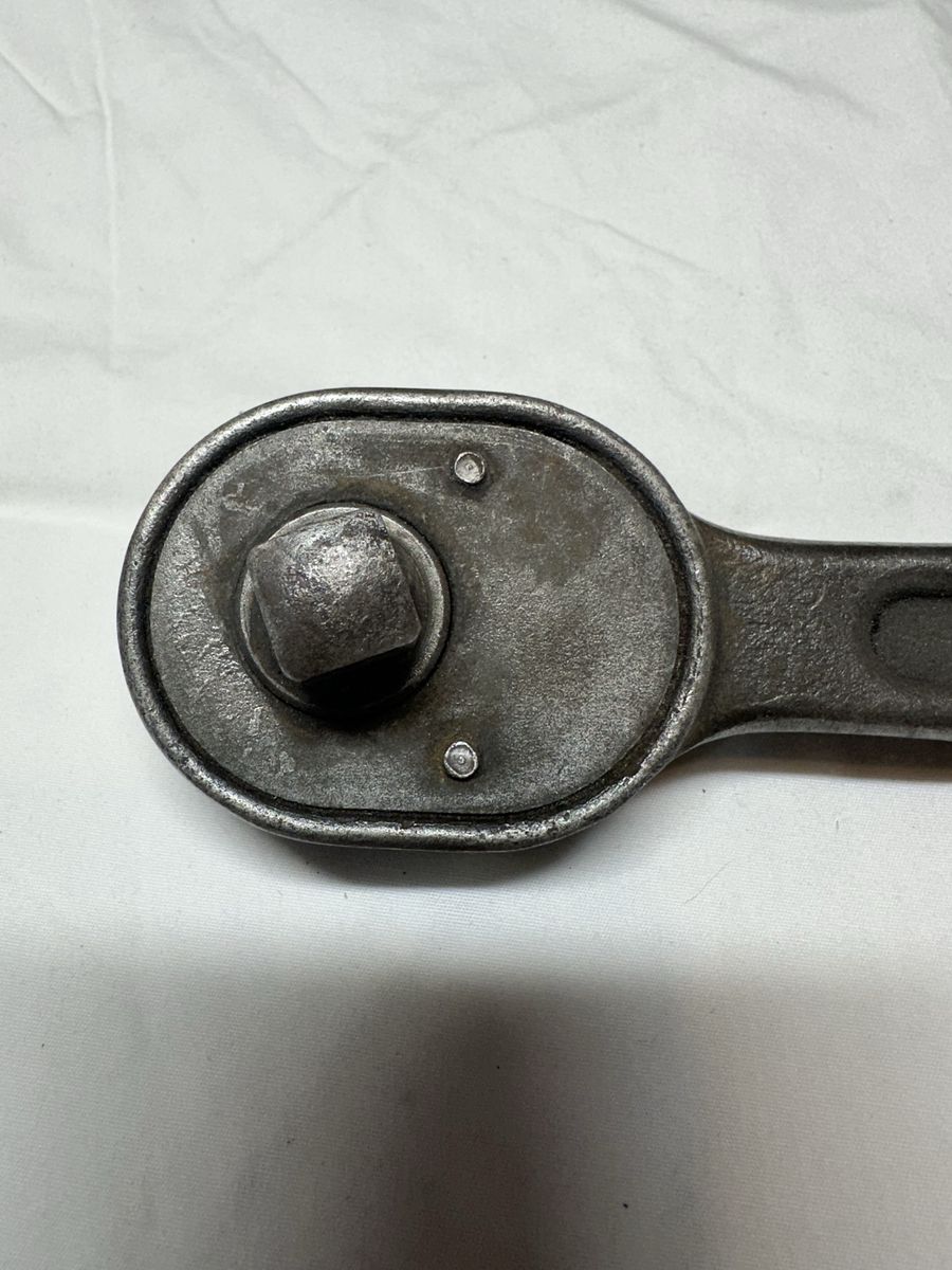 Main image 4