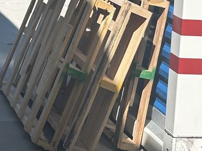 Free Pallets (3)