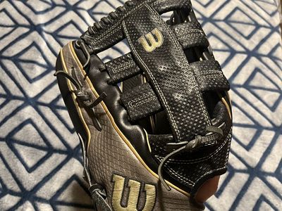 Left Wilson A2K A2000 Baseball Glove Mit Softball