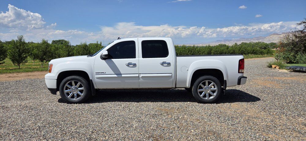 2011 Gmc Denali Truck