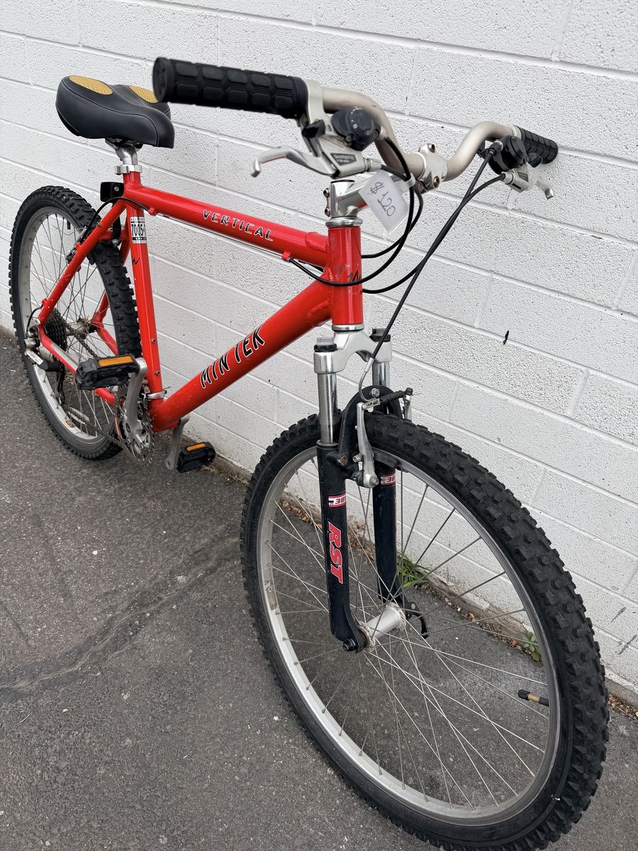 Vertical Mtn Tek Red Mountain Bike