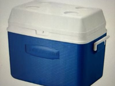 Rubbermaid Blue 54 quart cooler