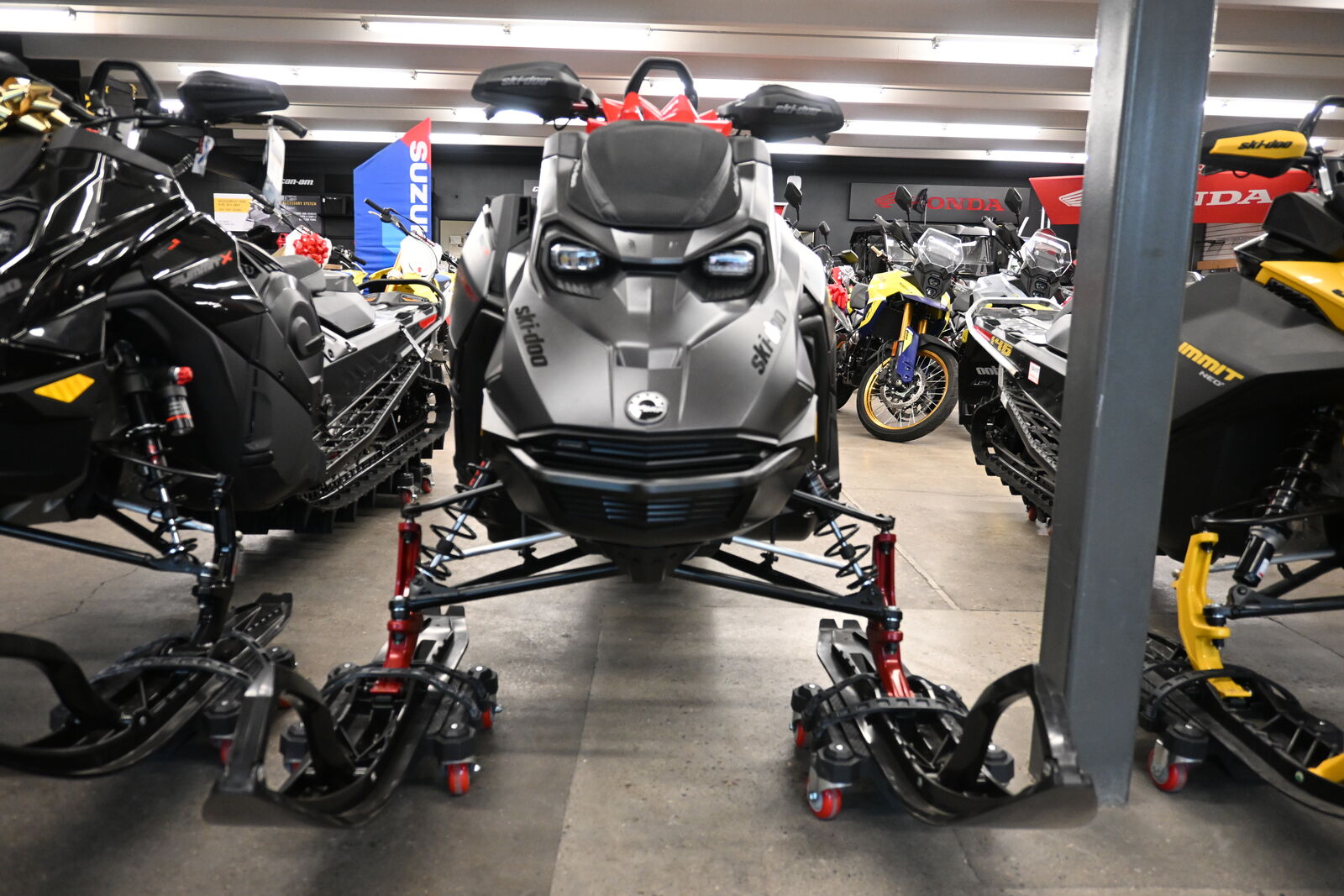 2025 Ski-Doo Summit Adrenaline 850 Turbo