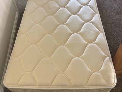 2 twin mattresses for sale