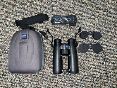 Zeiss Victory SF 10x42 Binoculars