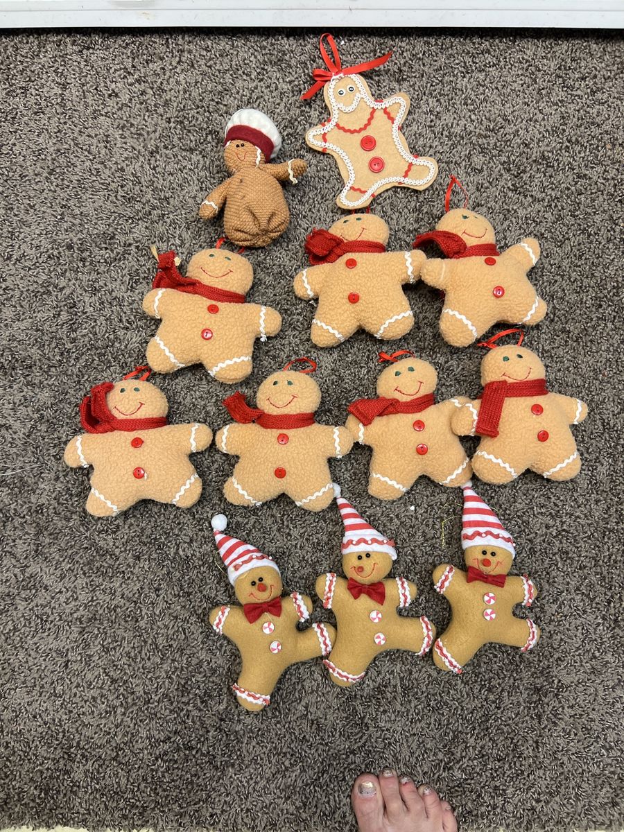 Plush Gingerbread Man Christmas Tree Ornaments Lot of 11 Holiday Decorations