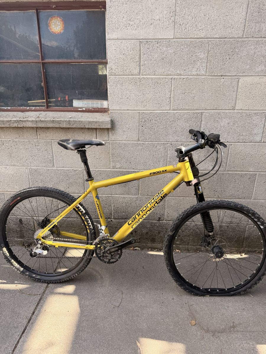 Cannondale F900 SX Mountain Bike - Yellow, Adult Size, Hardtail