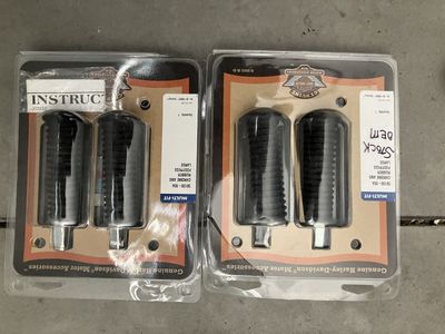 2 sets of Stock Harley Highway Pegs