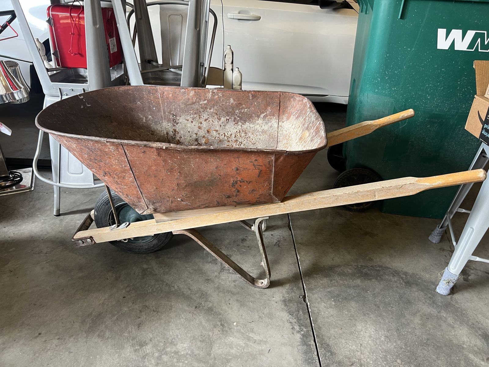 Wheelbarrow