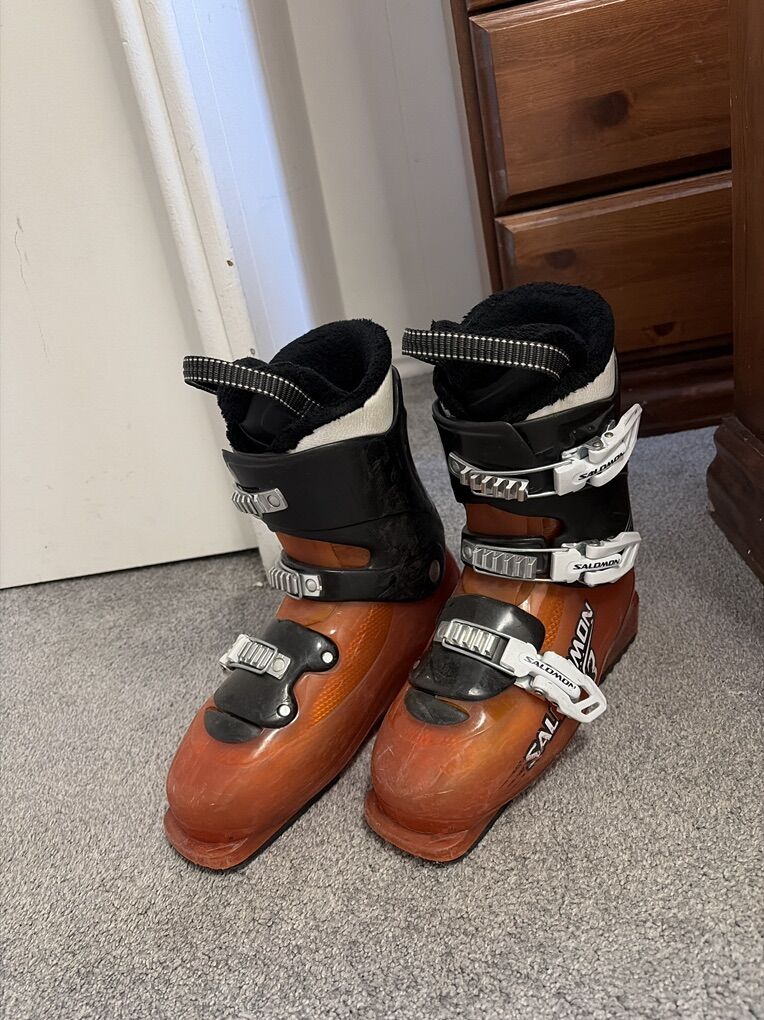24.5 Ski Boot